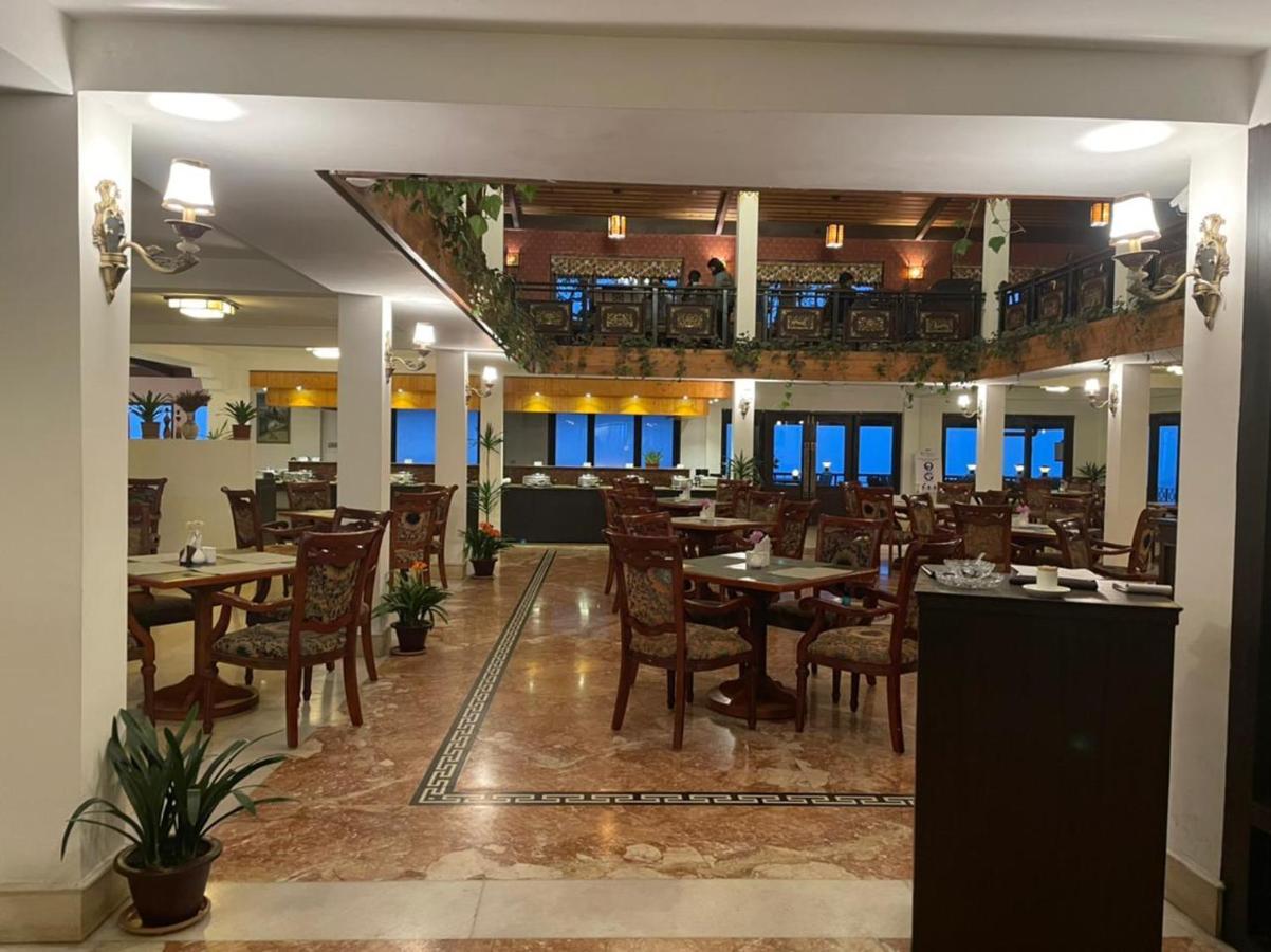 Denzong Regency- Luxury Mountain Retreat Spa & Casino Gangtok Exterior foto